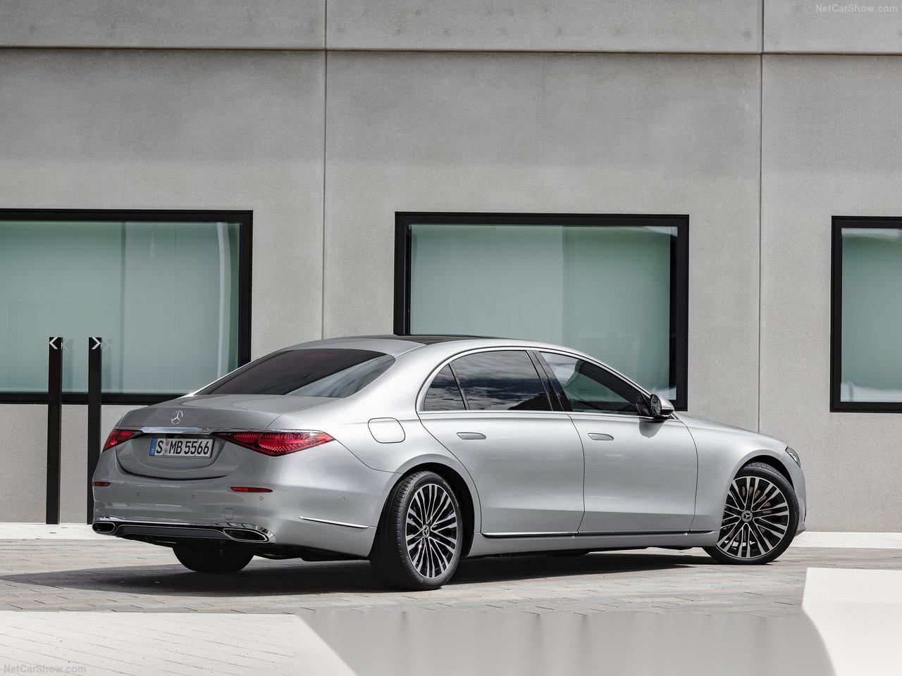 w223奔驰s级发布后,不论是外观还是内饰设计都引来很大争议.