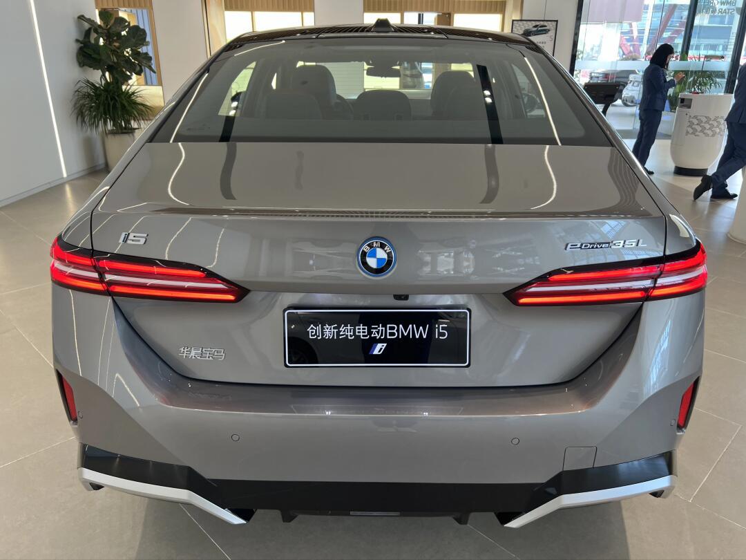95宝马i5纯电版,豪华电动新篇章92_宝马i5社区_易车社区