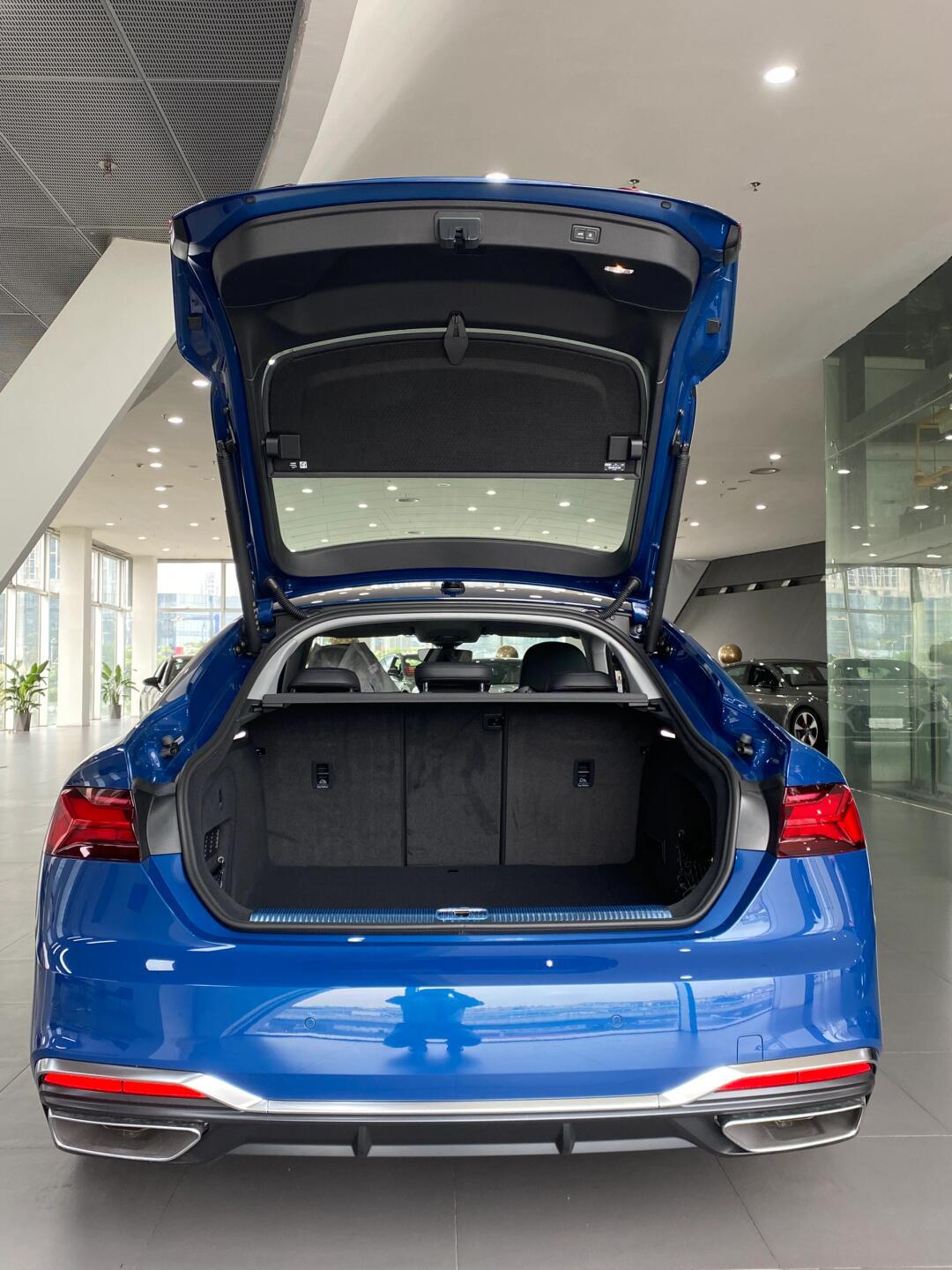 奥迪a5,三十多w预算的纯进口最帅掀背轿跑!_奥迪a5社区_易车社区