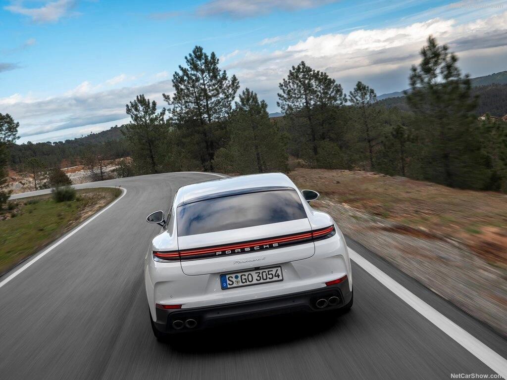 2024款保时捷 帕拉梅拉 4