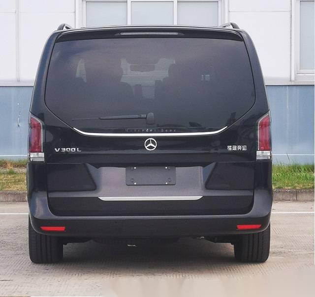 新款奔驰v级/威霆完成工信部申报,其中奔驰v300和威霆的中网尺寸变得