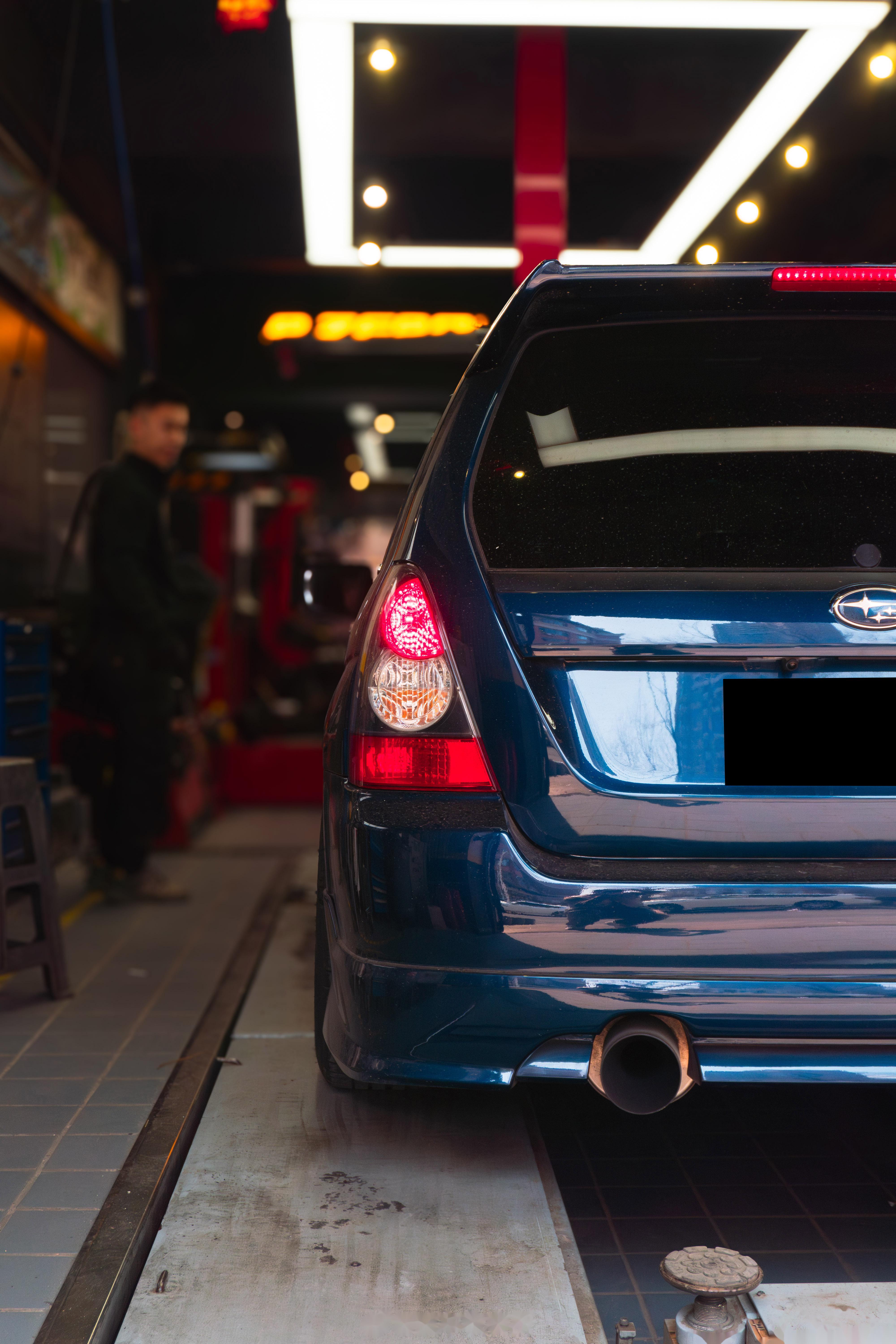 唯一一款能玩出性能与姿态的suv 斯巴鲁二代森林人sg9,水平对置发动机