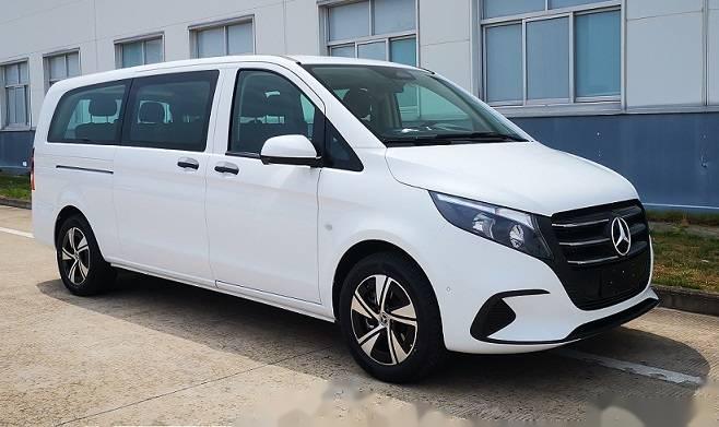 新款奔驰v级/威霆完成工信部申报,其中奔驰v300和威霆的中网尺寸变得