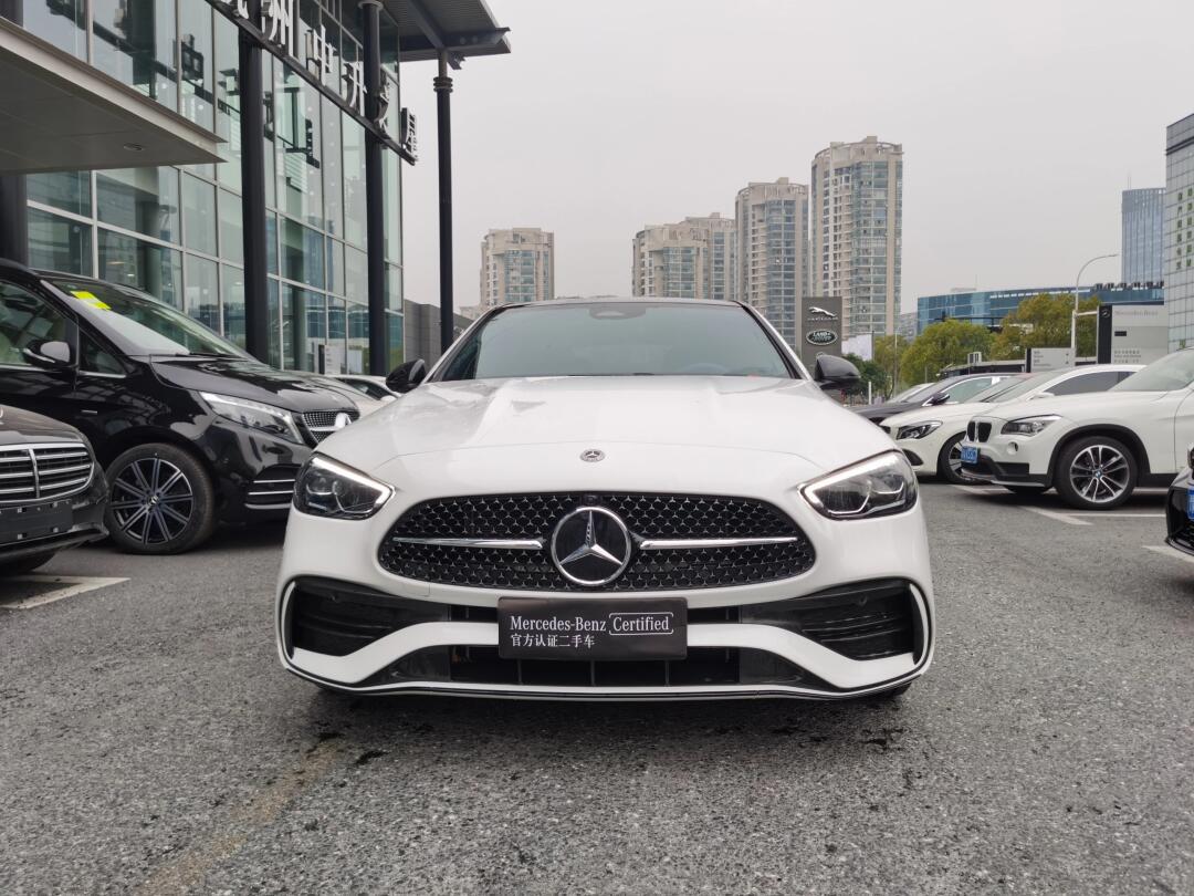 性感少妇22款奔驰c260l(改款)皓夜运动版_奔驰c级社区_易车社区