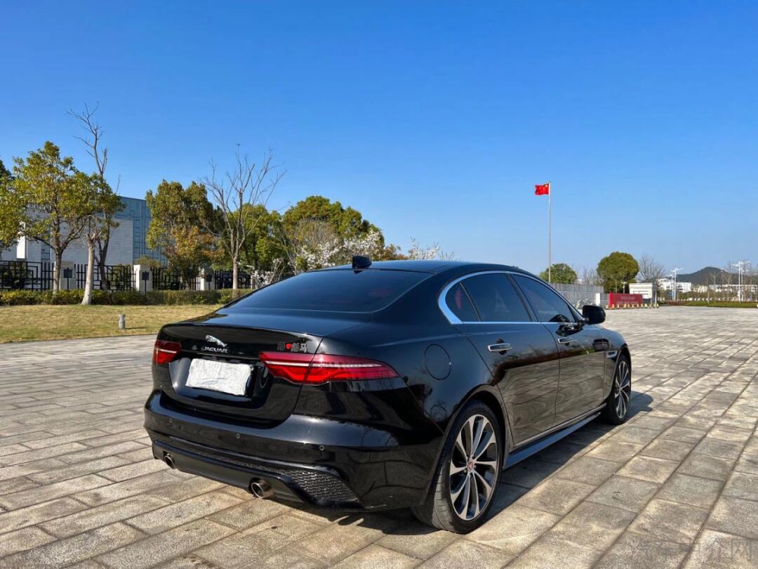 22年捷豹xel,车价15.5万