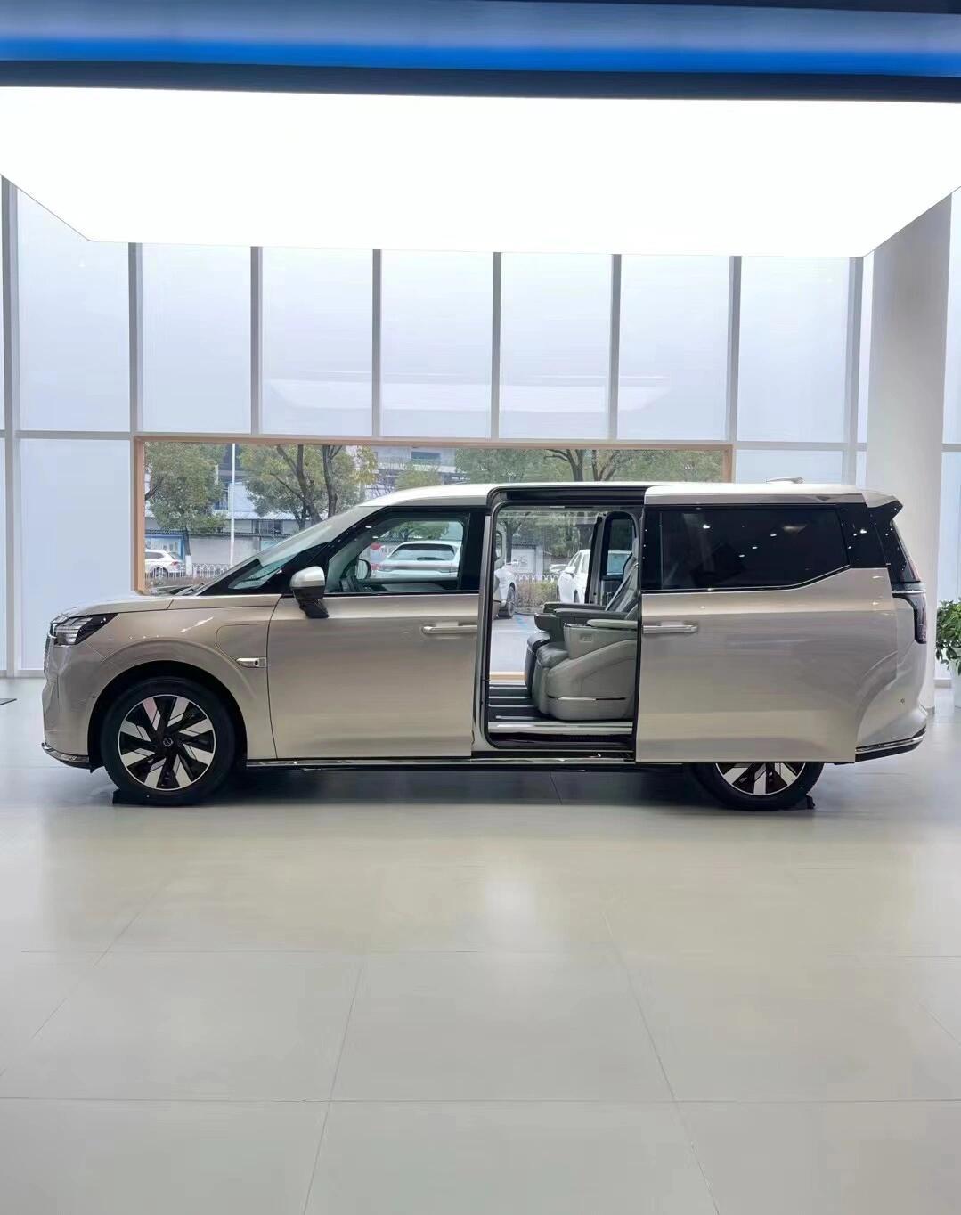 最懂安全的纯电豪华mpv,沃尔沃em90_沃尔沃em90社区_易车社区