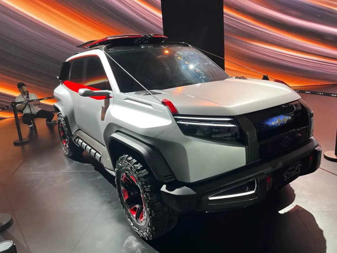 方程豹汽车春季发布会,一口气发布了三款车型.