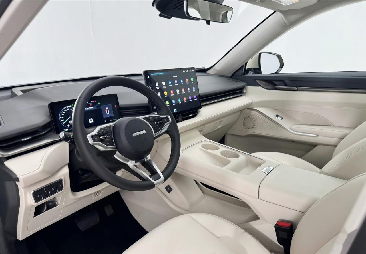 新一代哈弗h6内饰曝光!