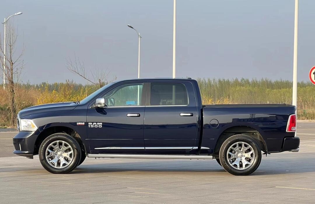 17年的道奇公羊不到 20了.仅需19万多