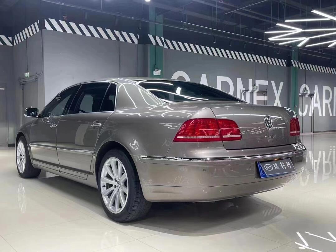 16年大众辉腾 行政3.0t 97 新车落地90万  现价:15.