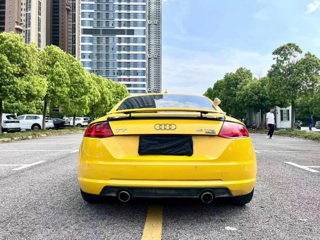 15款奥迪tt硬顶跑车45夸求全款16.8万