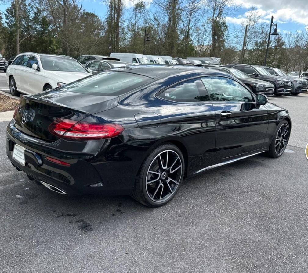 当前位置:>易车>社区>奔驰c级社区>22年奔驰c300coupe(高配)>1009_897