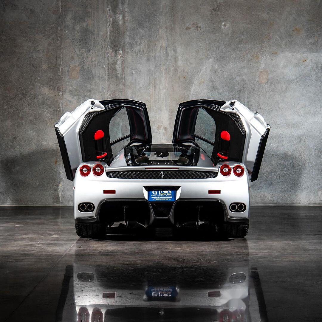 ferrari enzo 1 of 6 in argento nurburgri