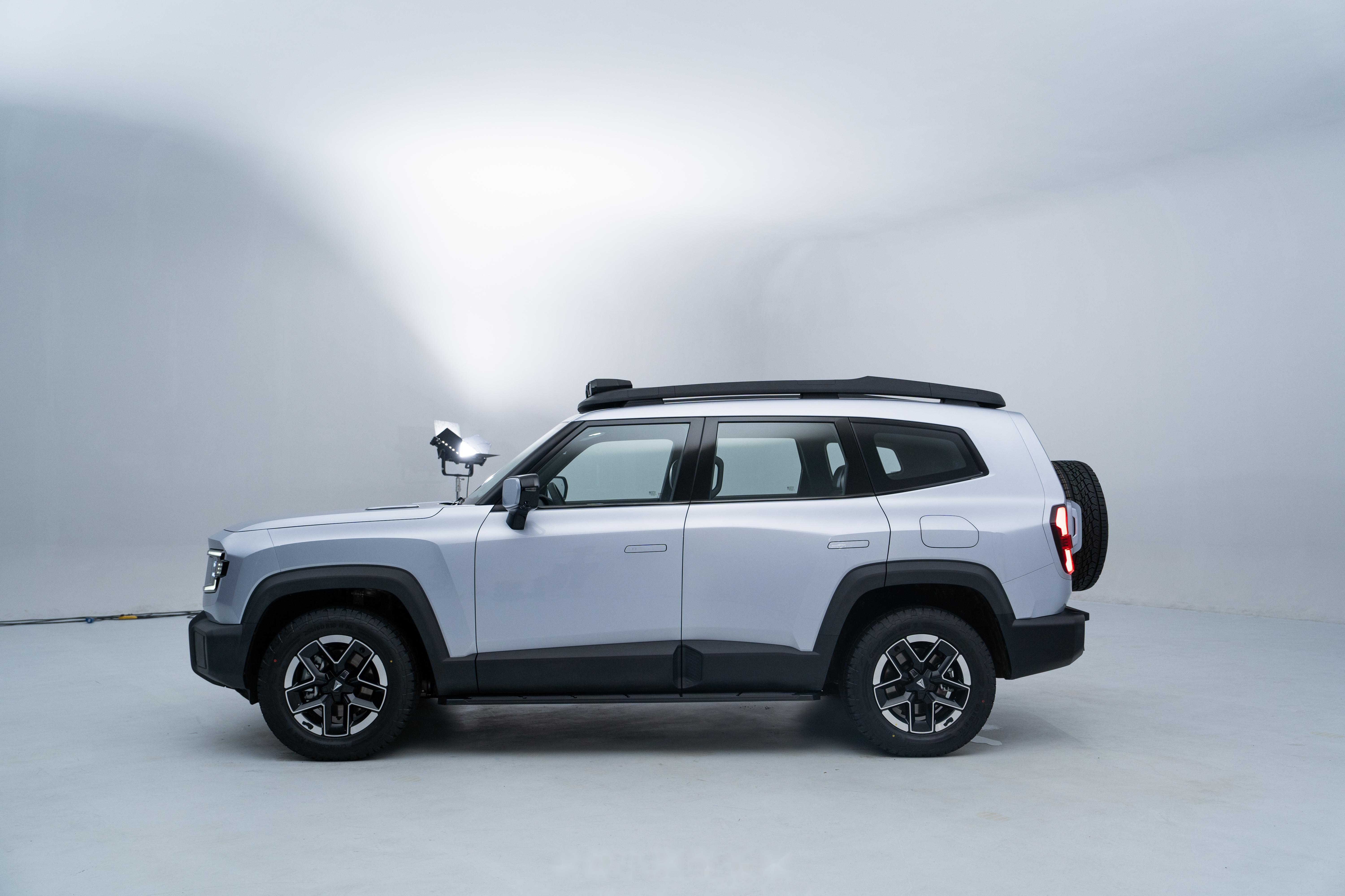 深蓝g318,5月开启预定,并且全国巡展,6月份开启交付.