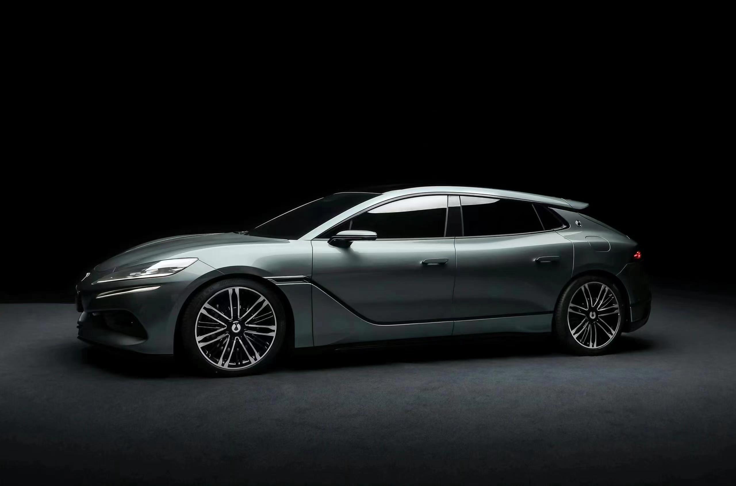 腾势z9gt 它采用了猎跑风格设计,整车的外观更加酷似概念车型,匹配了