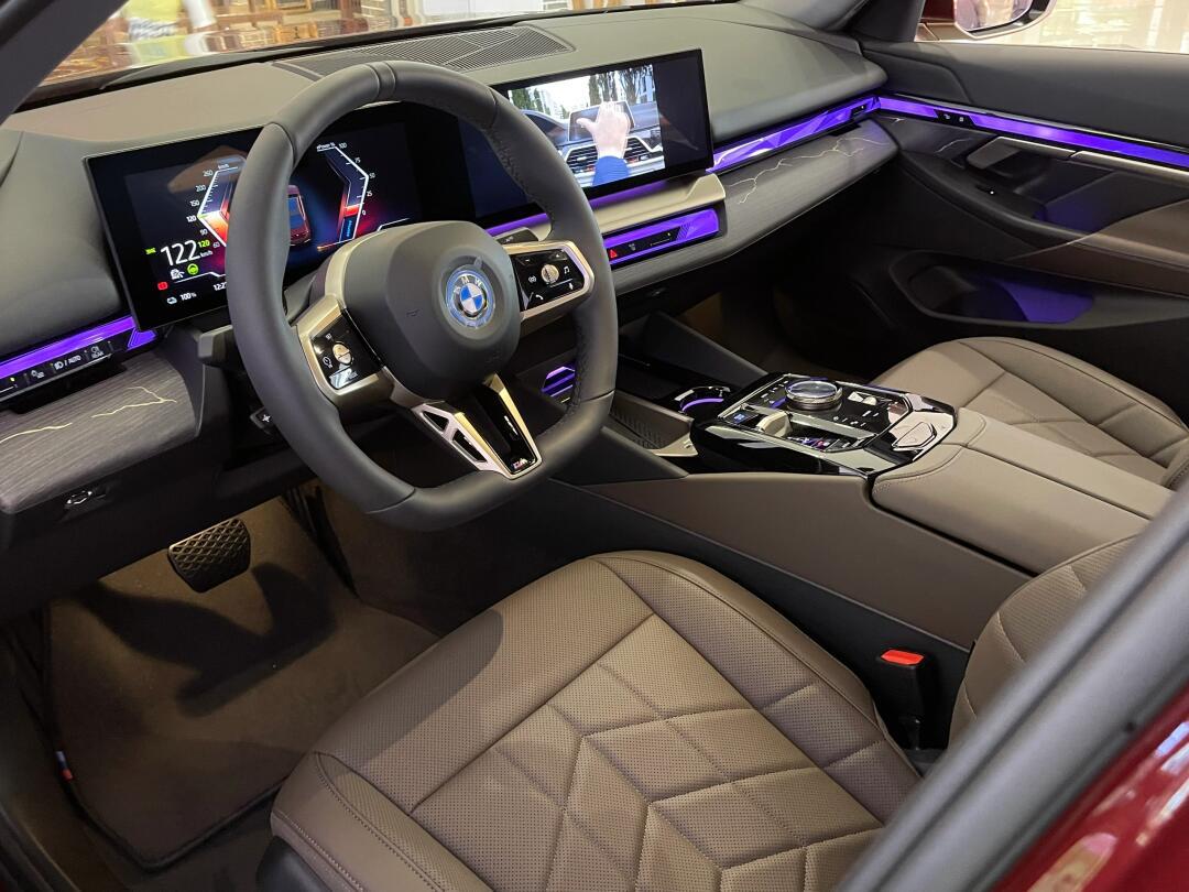 2024款宝马5系太好看了吧!