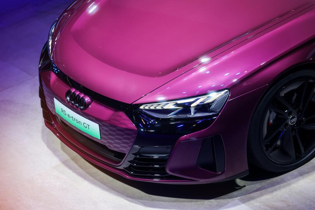 奥迪最新款rsetron-gt来袭