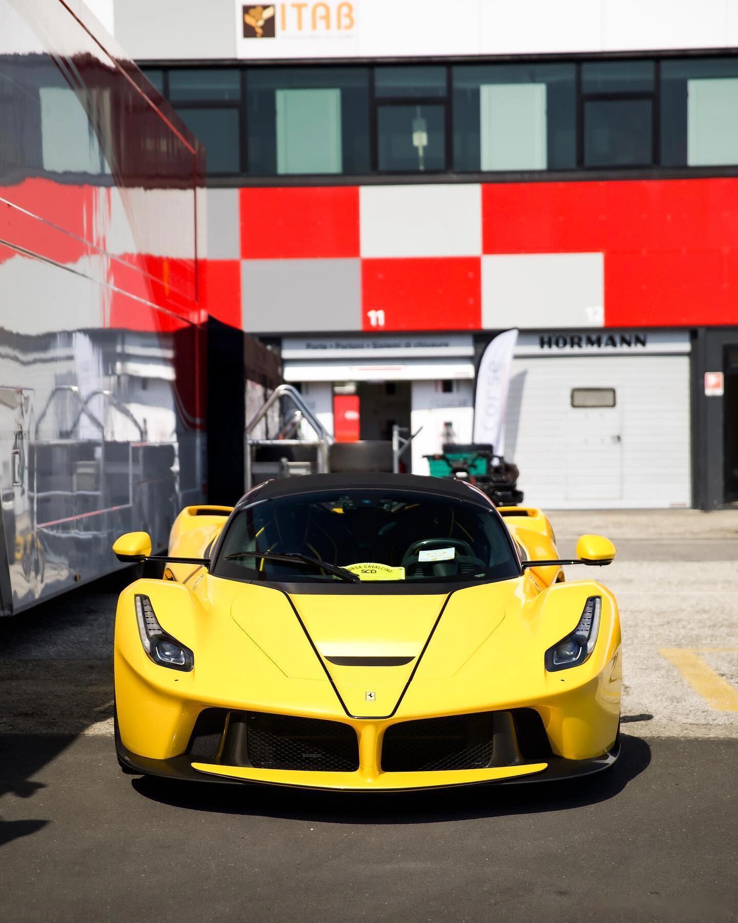 ferrari laferrari aperta,黄色 拉法,buff叠满了