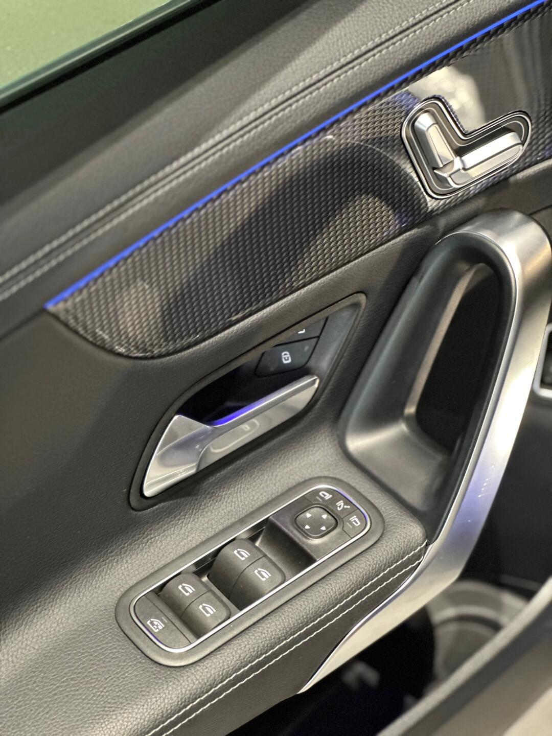 奔驰a级 2021款 a 200 l 运动轿车时尚型 国vi 2021年1月 5