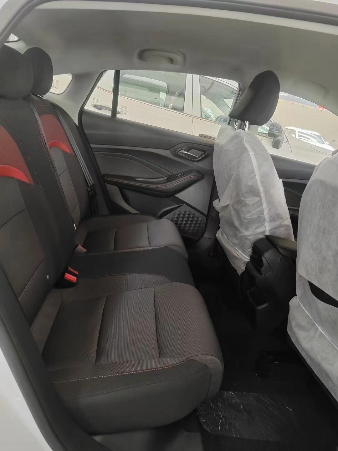 5米多的新车名爵5年轻人的靓车 支持低首付,低利息06615利息 [庆