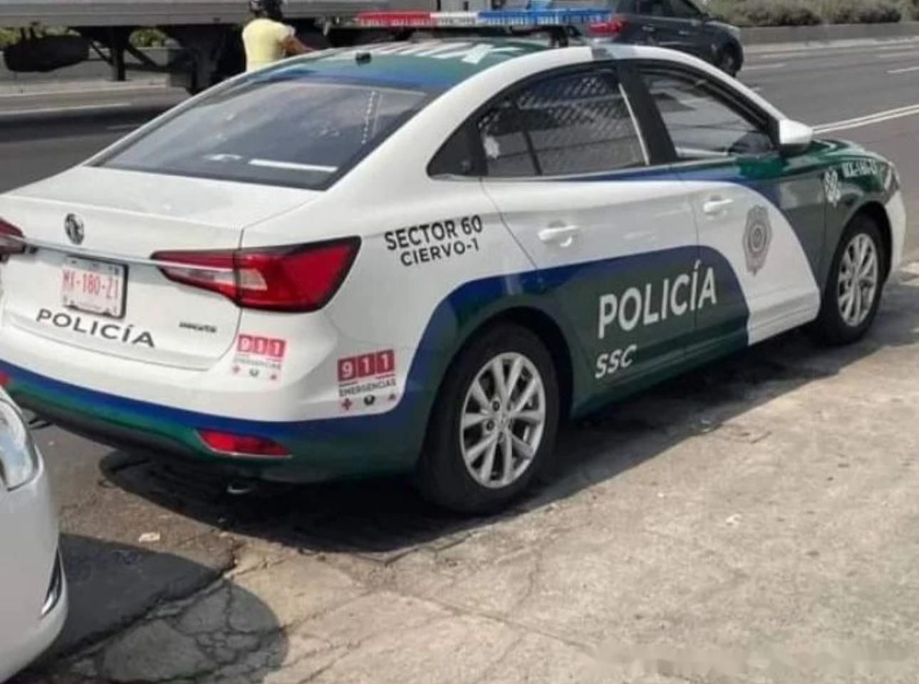 正在墨西哥首都服役的荣威i5警车