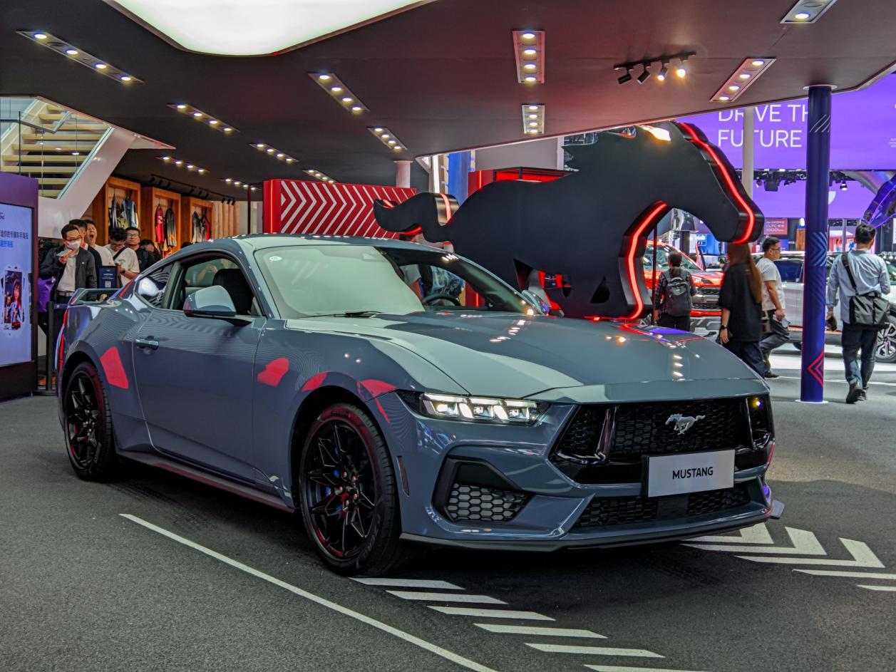 【40万级燃油跑车市场最后的倔强,mustang打响福特转型第二枪?