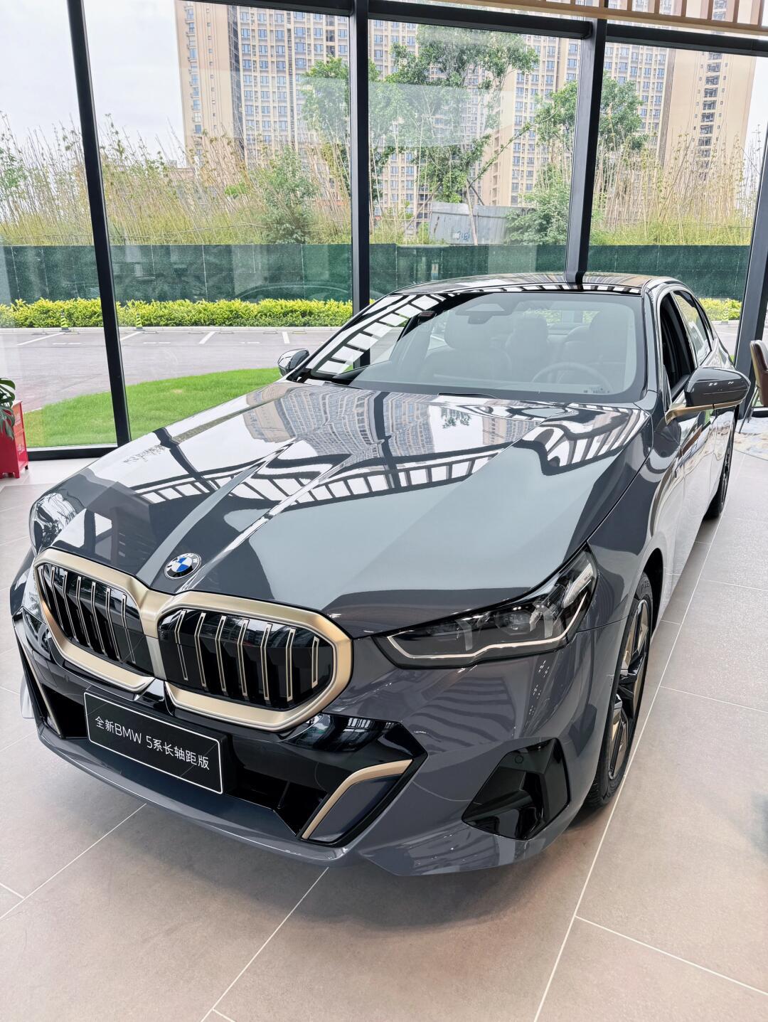 宝马5系|都说第八代5系很丑6315我不服97