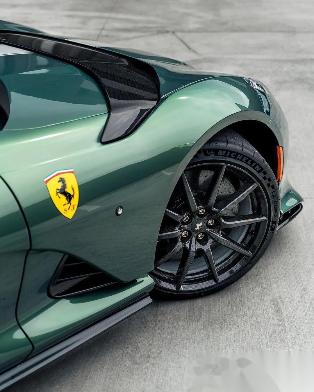 当前位置:>易车>社区>汽车杂谈社区>法拉利tailormade812competizione