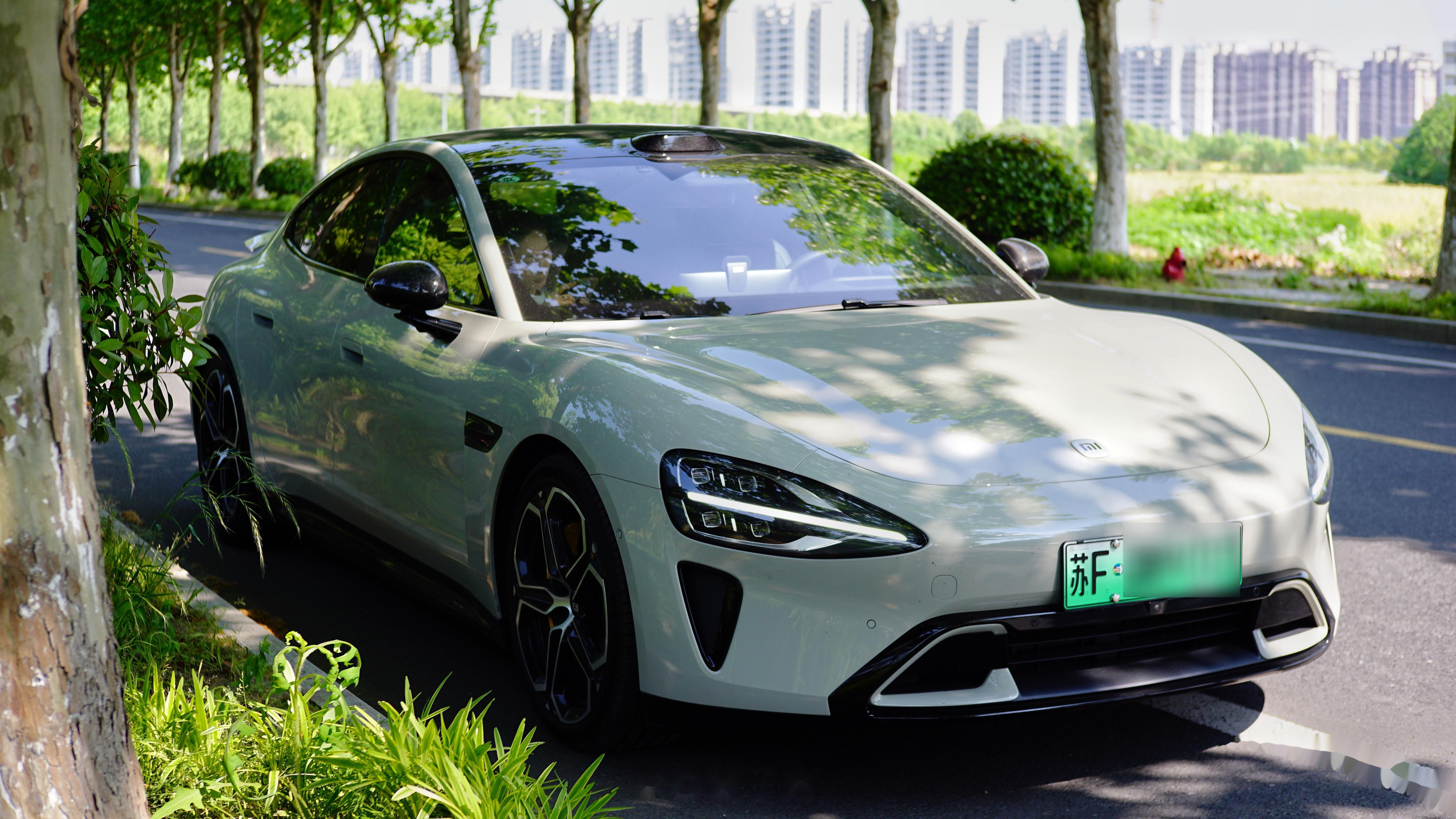 新入手的这台小米14 是「雅灰」配