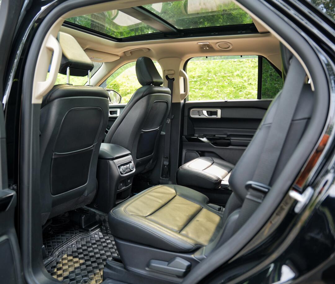 福特 探险者 2020款 ecoboost 285 四驱钛金