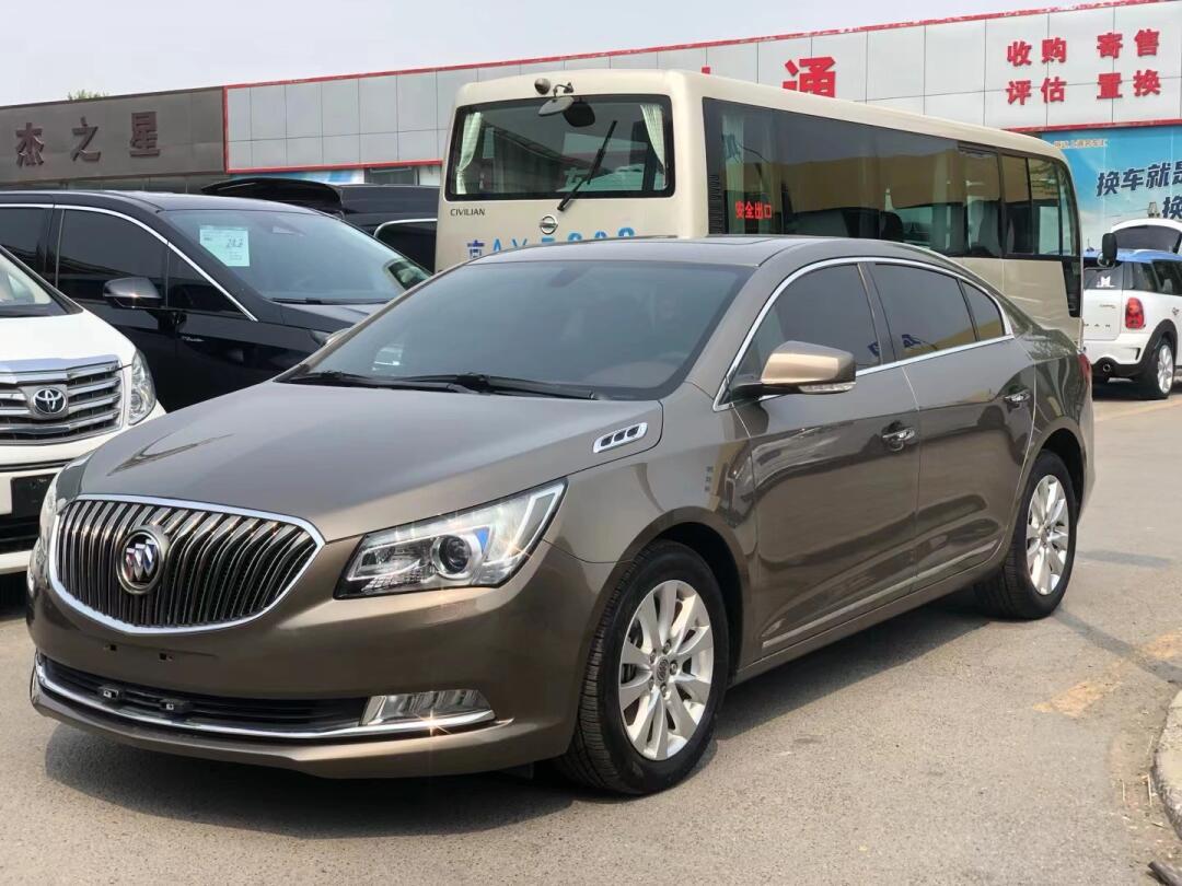 2014年别克君越,2.4排量,9万公里,一处喷漆,全程店保,国5河北可落户!