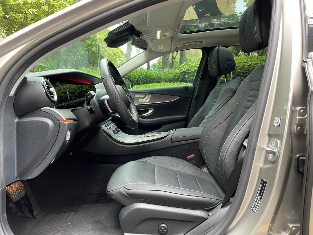 2021款 奔驰e350l 4matic 运动版