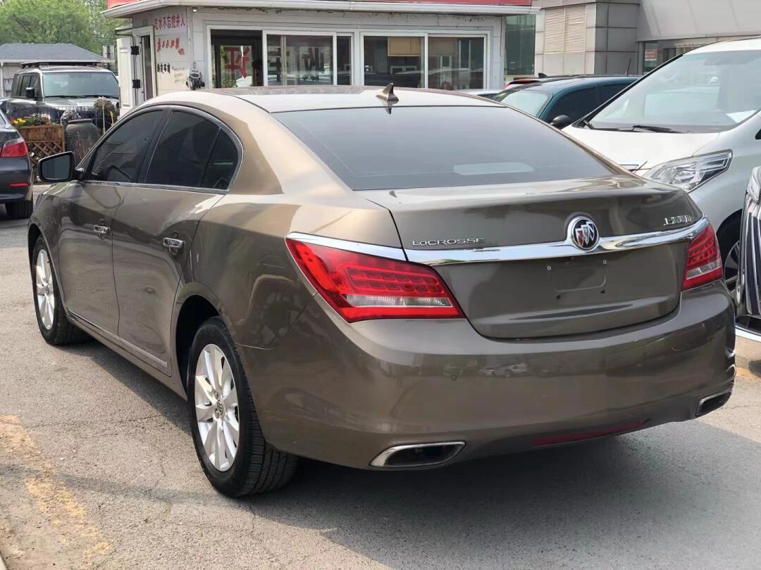 2014年别克君越,2.4排量,9万公里,一处喷漆,全程店保,国5河北可落户!