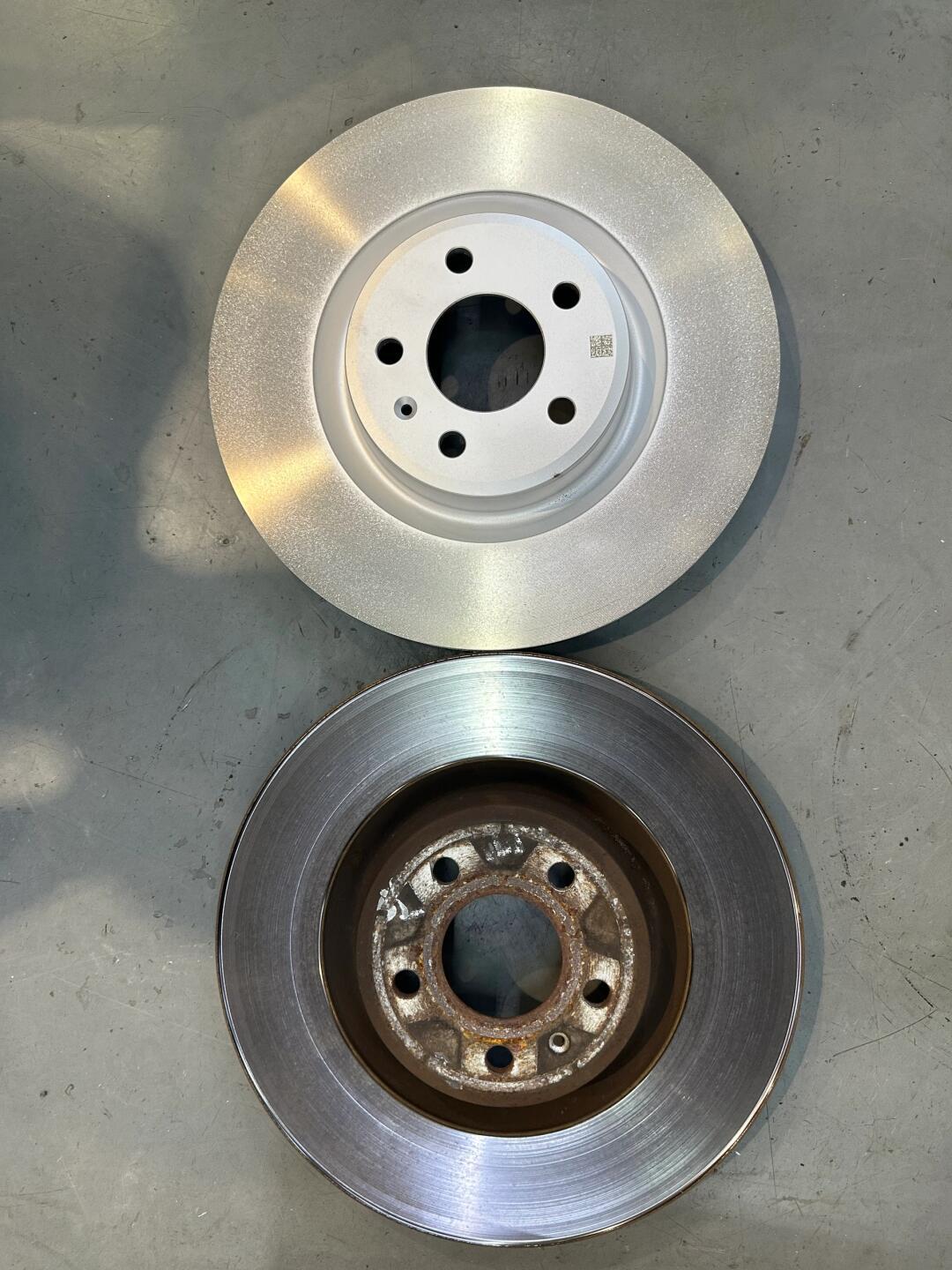 macan 原厂刹车盘片 更换