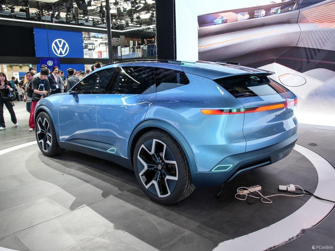 亮眼的"中国蓝"大众新款概念车d.code亮相北京 车展.