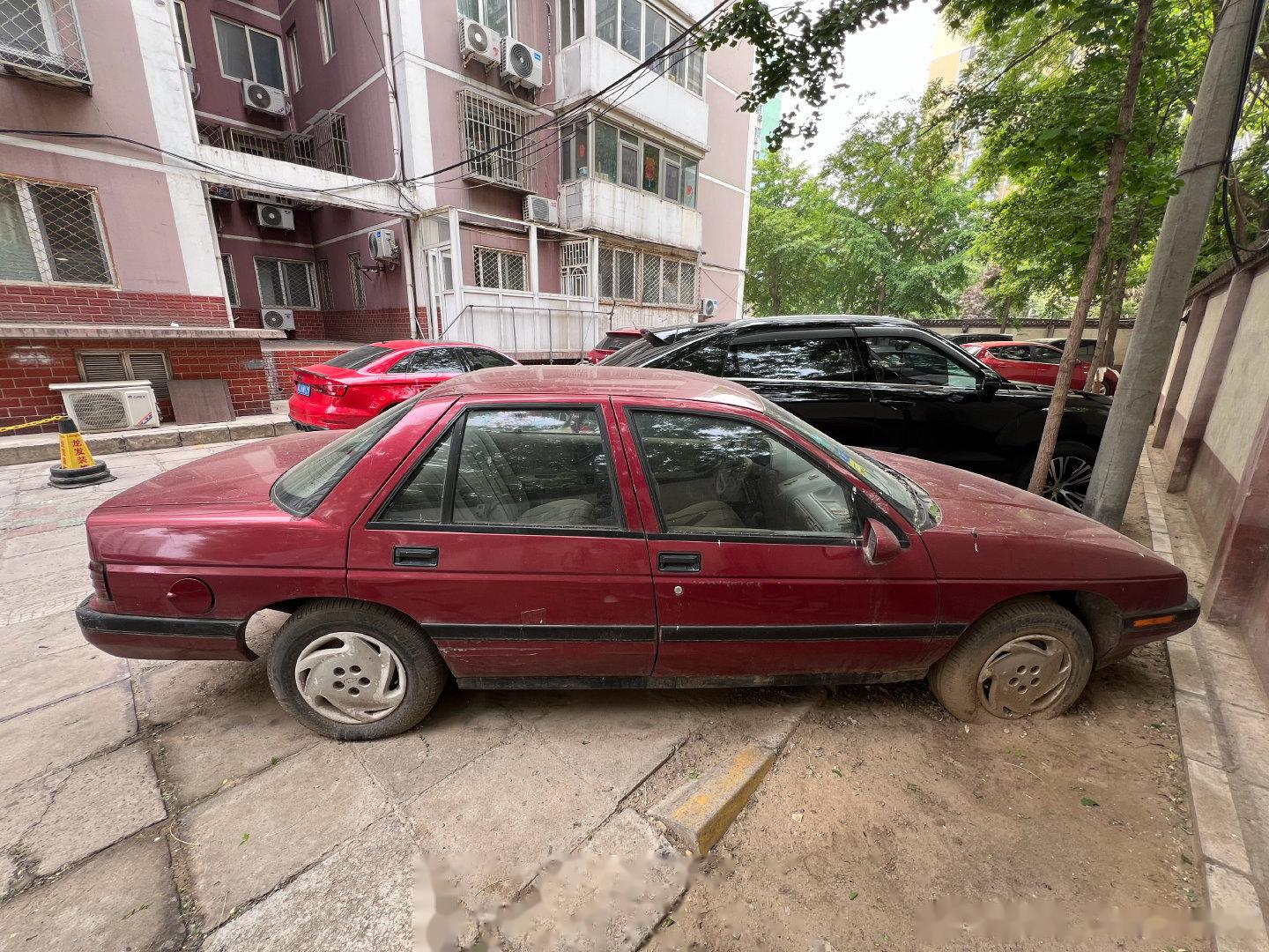 发现了一台曾经国内保有量还不少的雪弗兰corsica,当