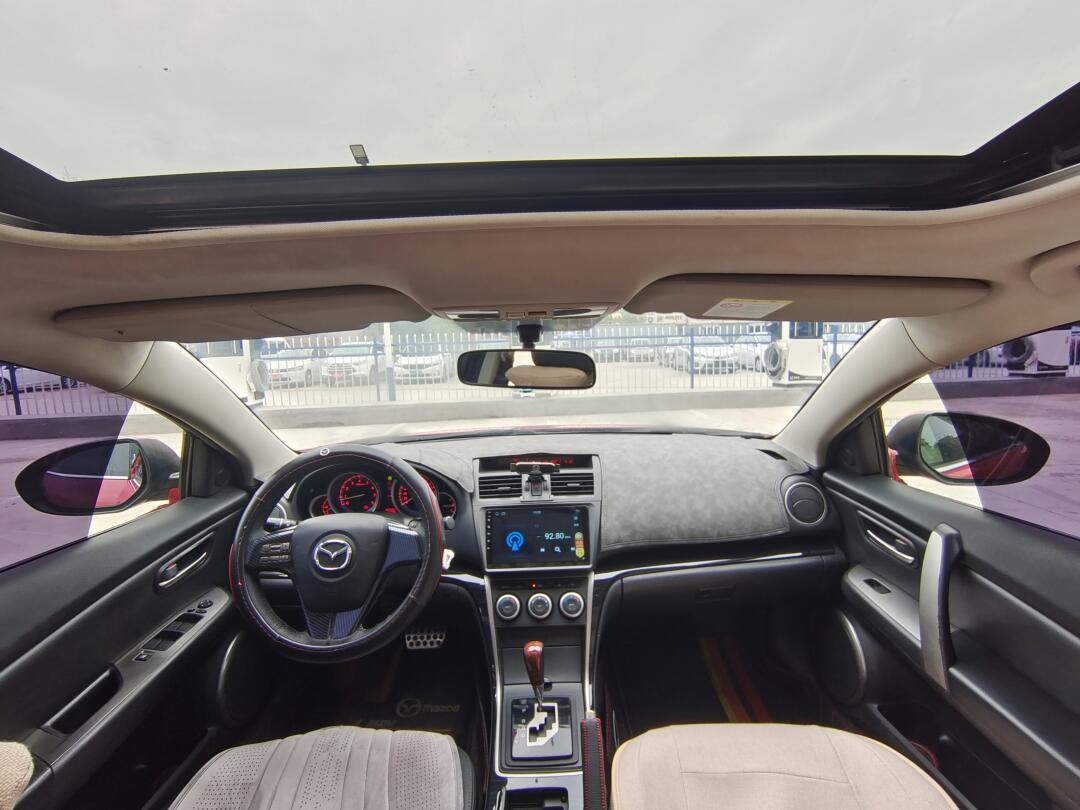 马自达睿翼轿跑掀背