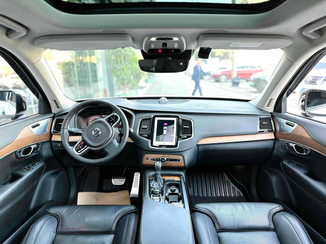 19年沃尔沃xc90(进口)2.0t t6智尊版(顶配)