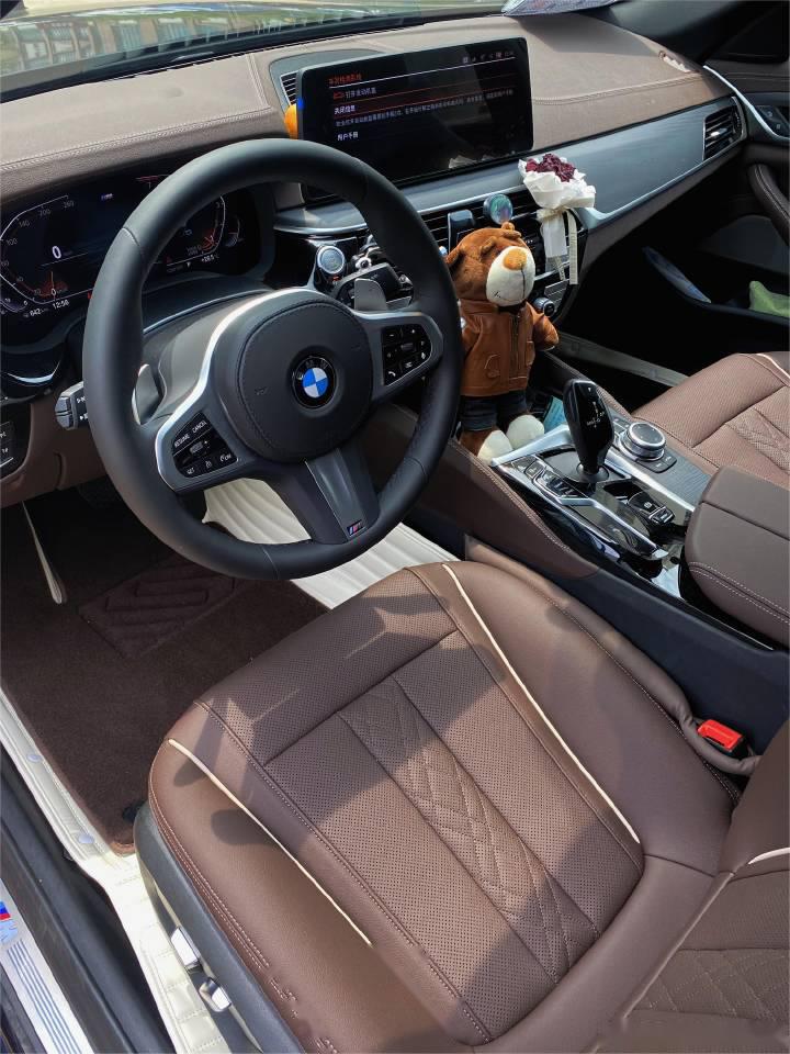 在我的审美上宝马530li最让我心动的,除了它流畅的车身,>720_960竖版