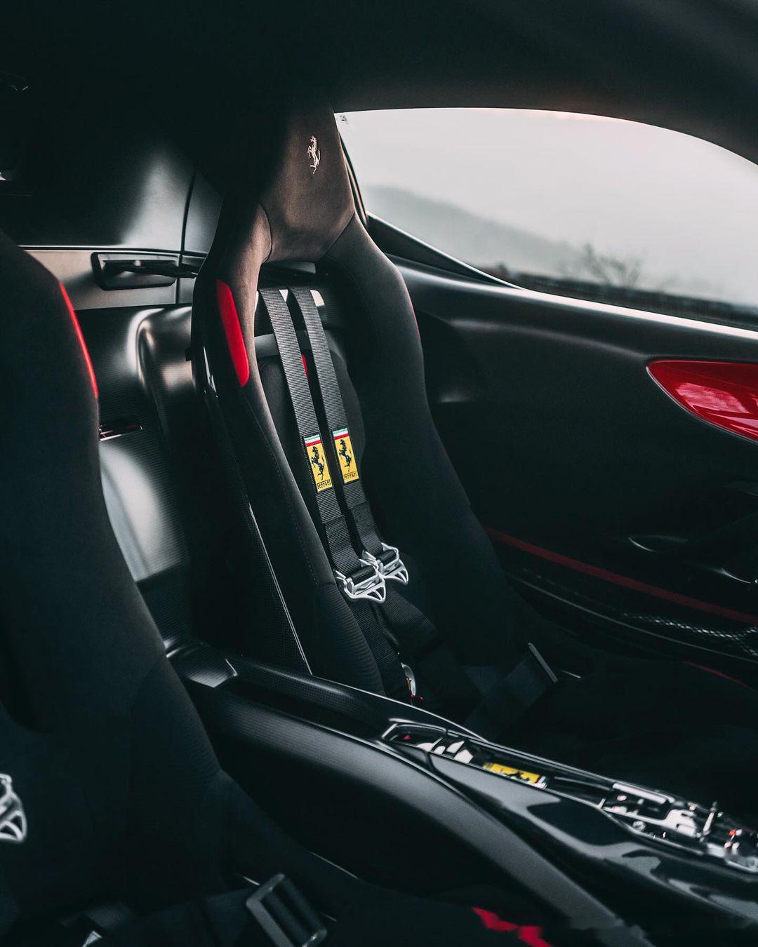 法拉利官方杂志更新sf90xx组图 设计不愧法拉利的限量版本之名!