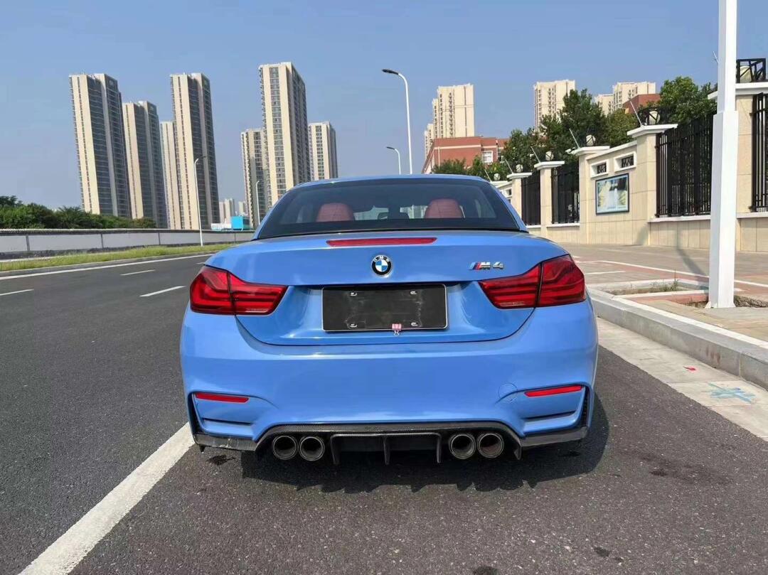 890 9718年年底宝马m4敞篷轿跑限量版,3.0t v6发动机
