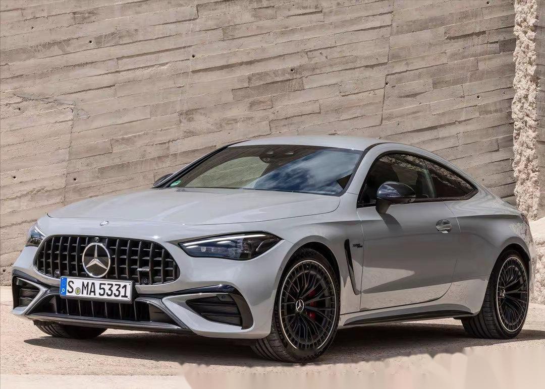近日国外媒体的消息指出,全新梅赛德斯-amg cle63 coupe将会采用4.