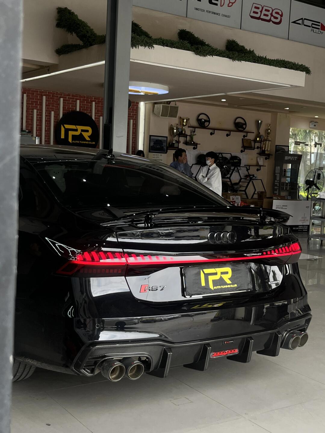 奥迪a7l 升降尾翼,碳纤维尾唇_奥迪a6社区_易车社区