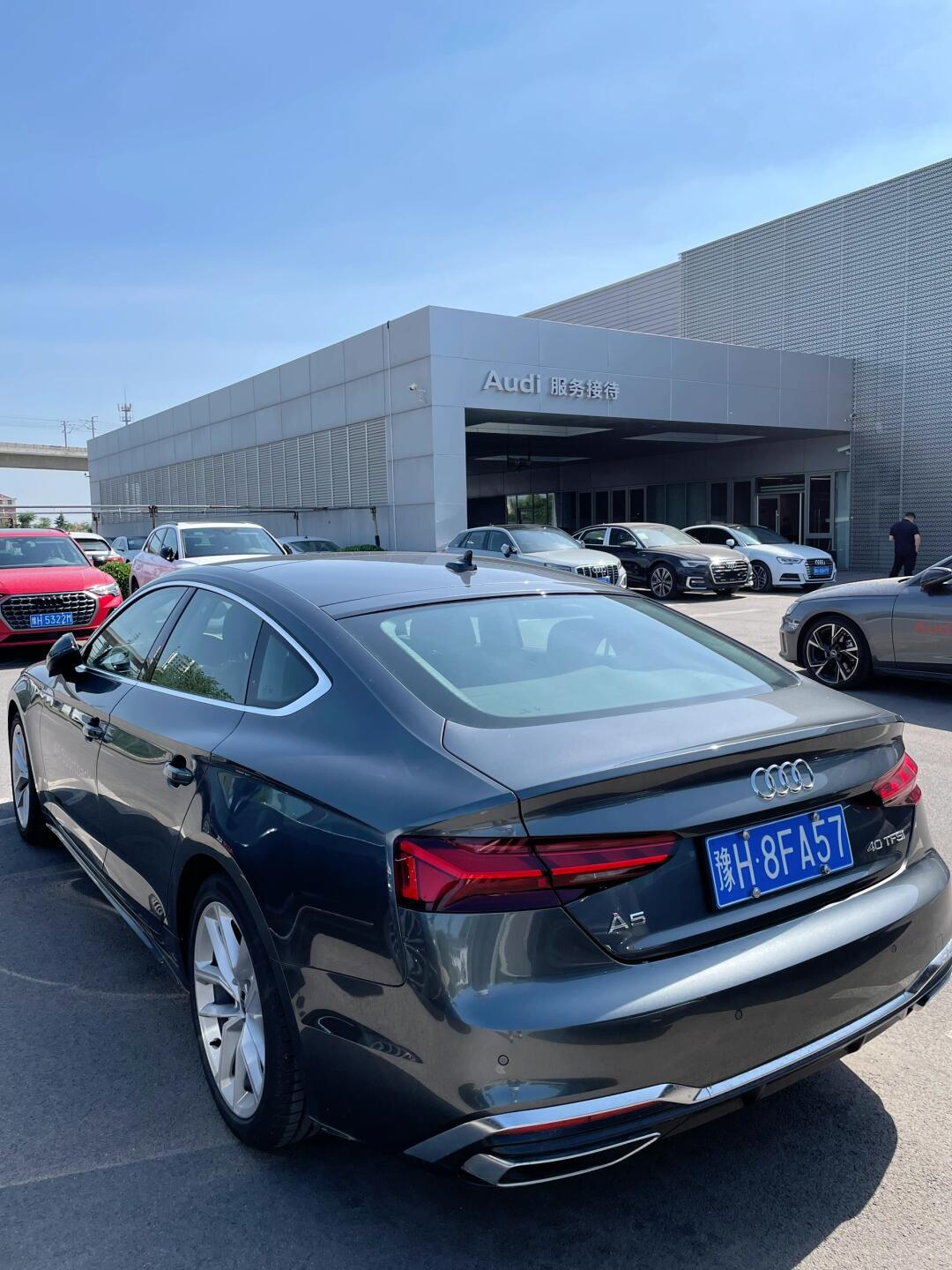 纯德系9990进口绝美轿跑 奥迪a5裸车28w77