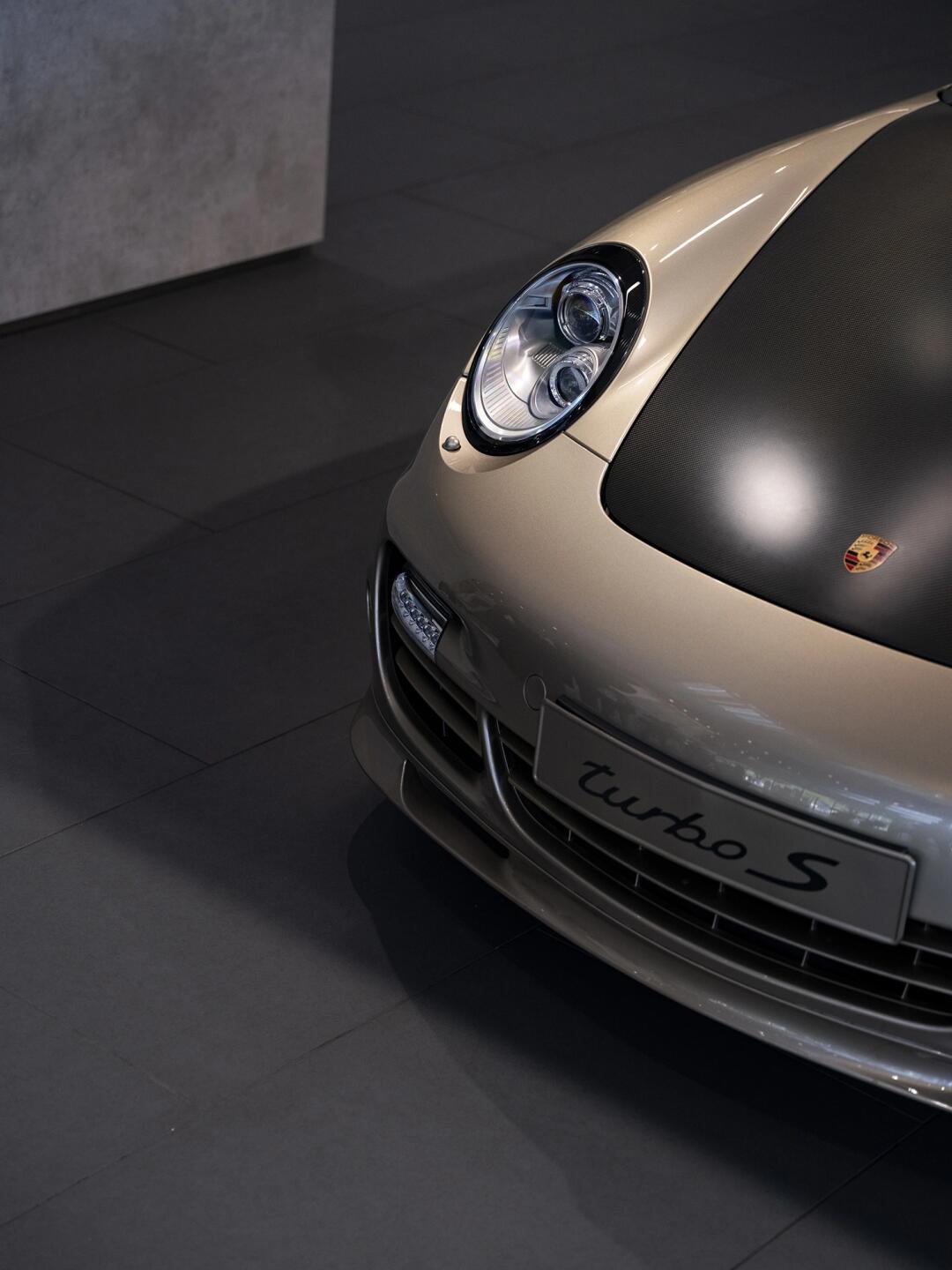 收藏级保时捷07限量仅十台的997惊现重庆