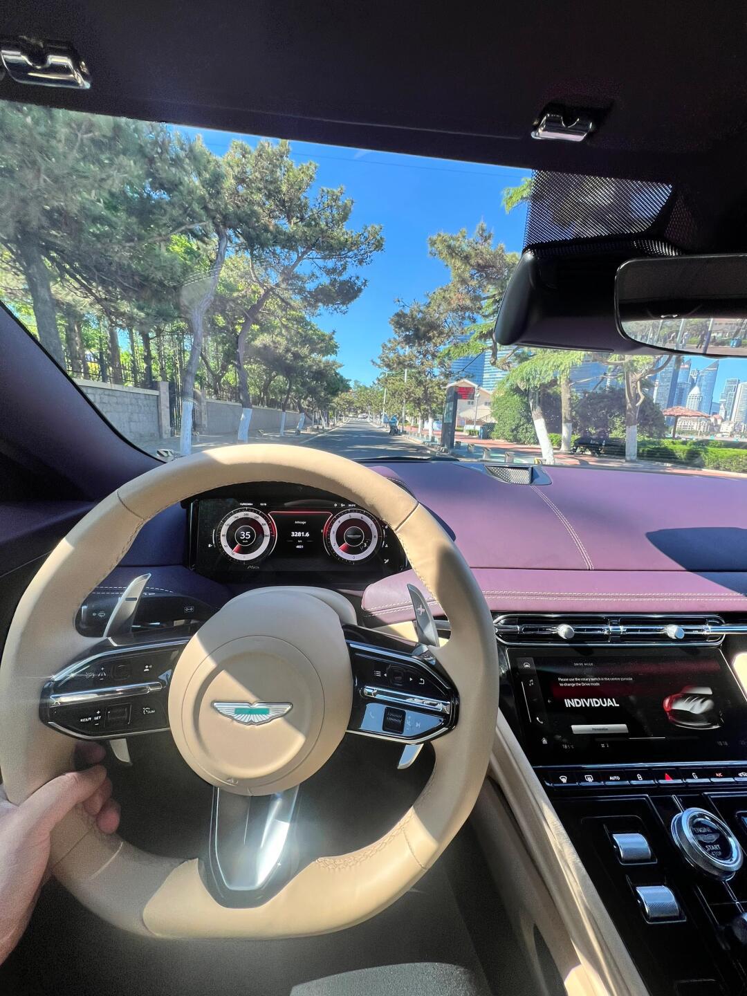 阿斯顿马丁db12的一天_阿斯顿·马丁db12社区_易车社区