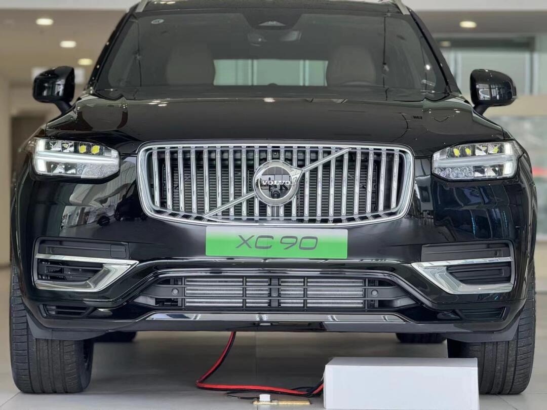 沃尔沃xc90t8才是终极"5秒俱乐部"成员之一,455马力709牛米,动力操控