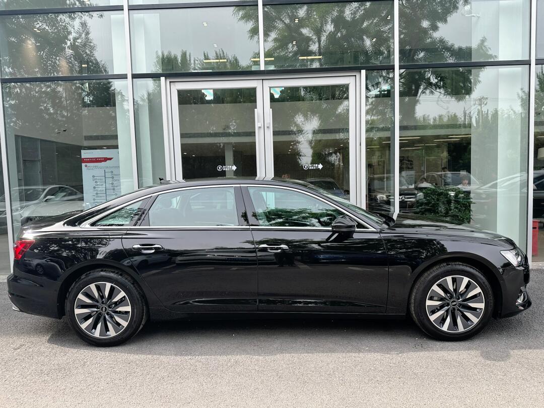 玩的就是一个真实 提车a6两驱致雅型