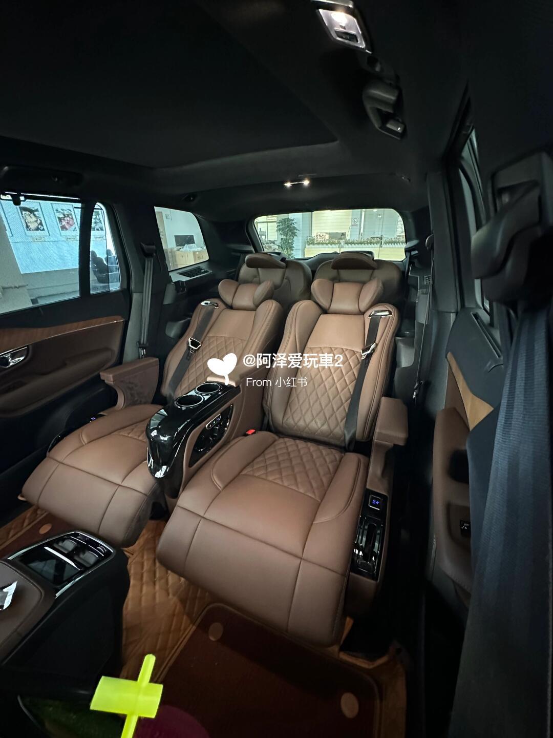 沃尔沃xc90热门案例 增大腿部空间航空座椅