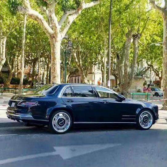 梅赛德斯-奔驰s600 royale,该车基于 s600,底盘代号x222.
